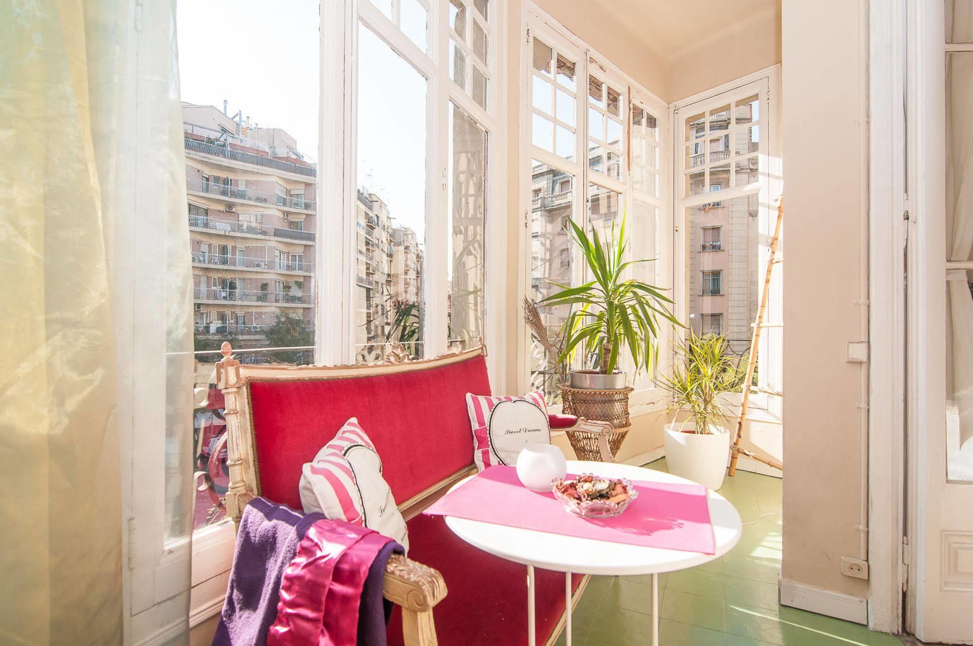 Bed and Breakfast Casa Trianon Барселона Экстерьер фото